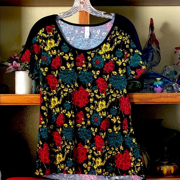 LuLaRoe Tops - LulaRoe Floral Scoop Neck Women's Top